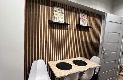 Аренда современной 2-комнатной квартиры с отдельной кухней, 77 м², Мамая, Констанца, Румыния